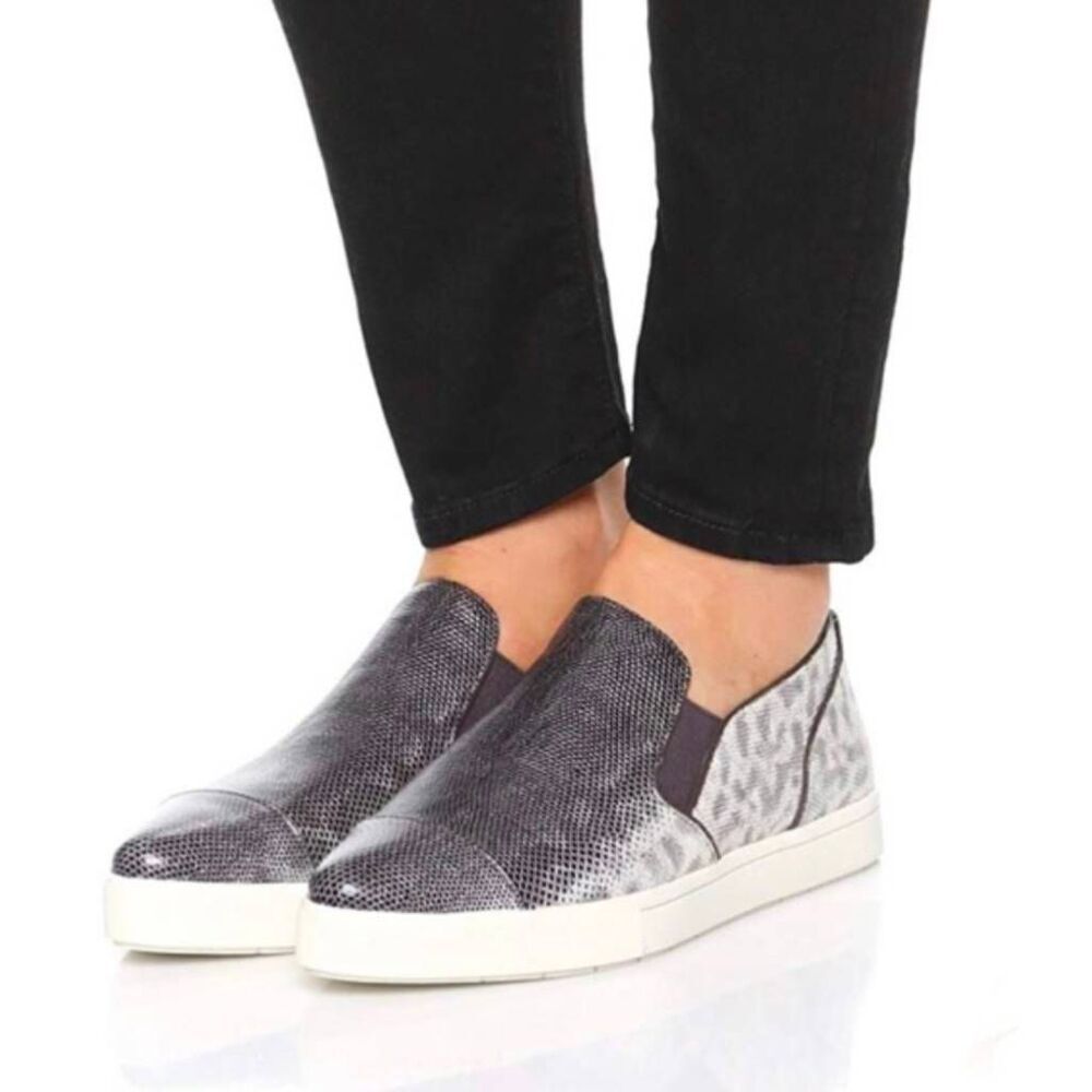 Vince Paeyre Pointed Toe Slip-On Leather Sneaker flats womens 8 US 38 EU